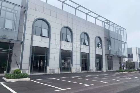 歆翱樱宝创业园大门入口